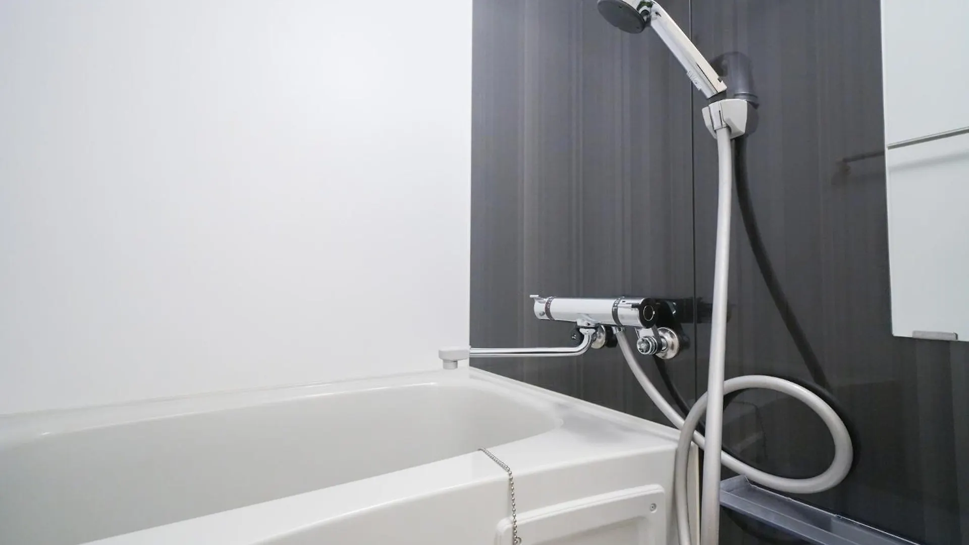 Fullea Yotsuya Apartment Tokyo